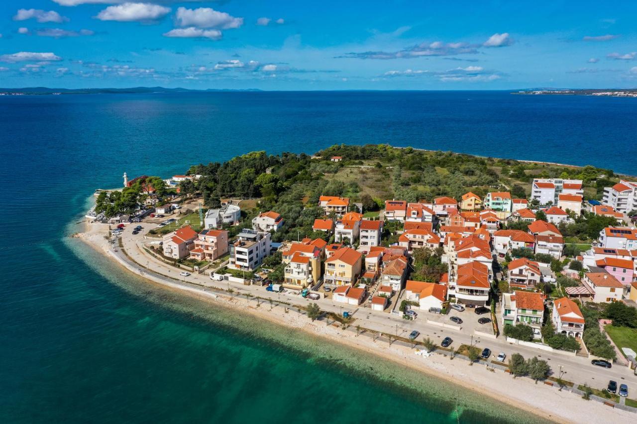 Apartment Puntamika Villa De Rosa - Ground floor Zadar Buitenkant foto